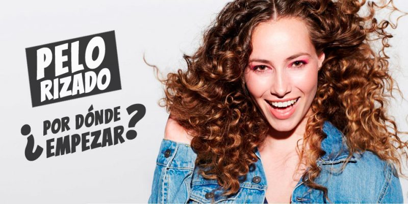 Asegúrate de leer aquí sobre cómo debe ser un buen cuidado del cabello rizado y ondulado