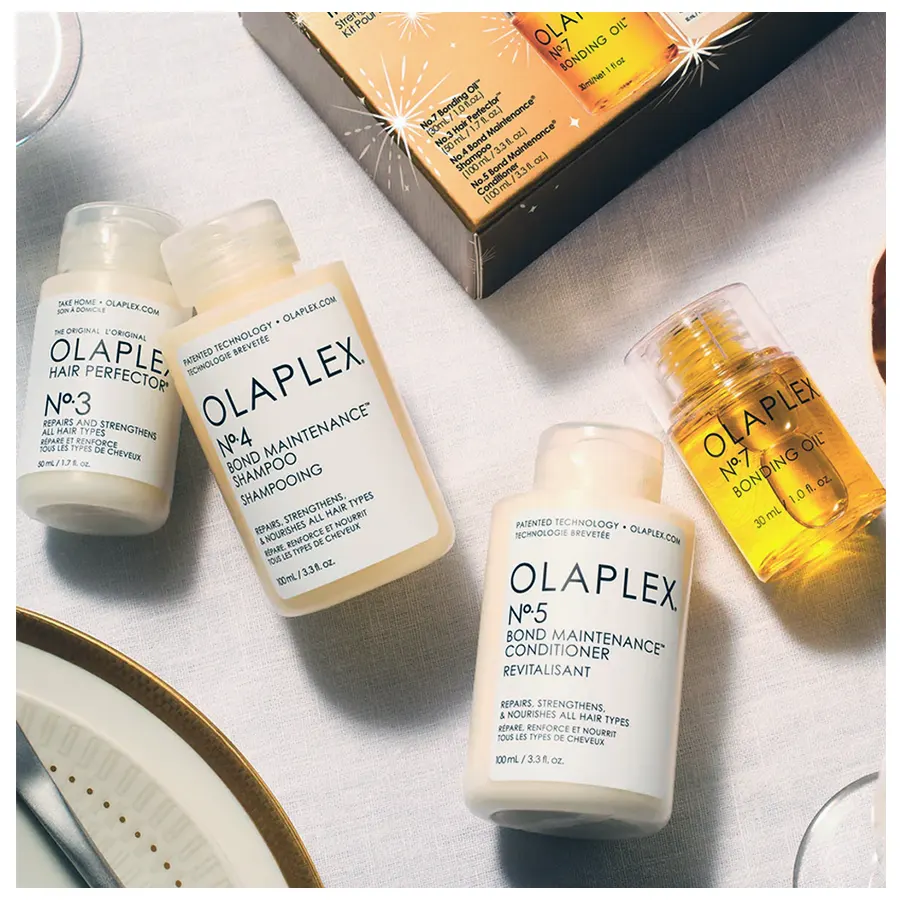 Olaplex In Good Repair Kit, repara roturas en 3 minutos con No.3, No.4, No.5 y No.7. Tecnología Bond BuildingTM para regenerar todo tipo de cabellos dañados.